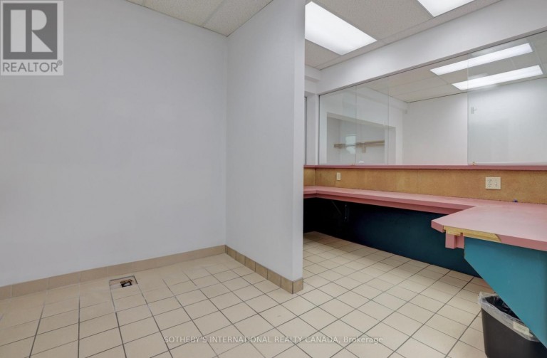 101 - 1655 DUFFERIN STREET, Toronto (Corso Italia-Davenport), Ontario, M6E1B2