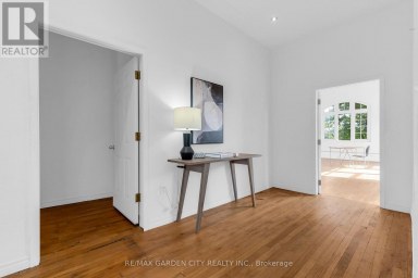 LOFT - 468 CUMBERLAND AVENUE Hamilton (Blakeley) Ontario photo 3