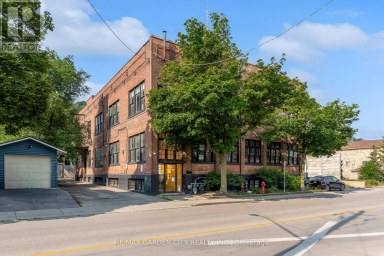 1 - 468 CUMBERLAND AVENUE Hamilton (Blakeley) Ontario photo 1