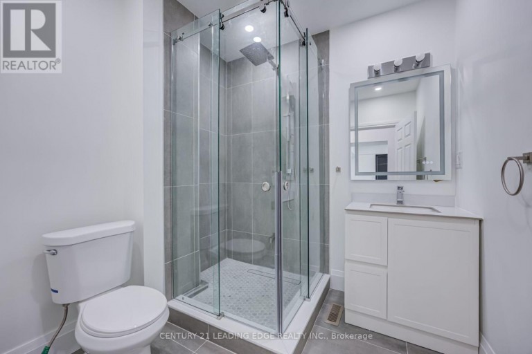 MAIN/BASEMENT - 1375 BATHURST STREET, Toronto (Casa Loma), Ontario, M5R3H8