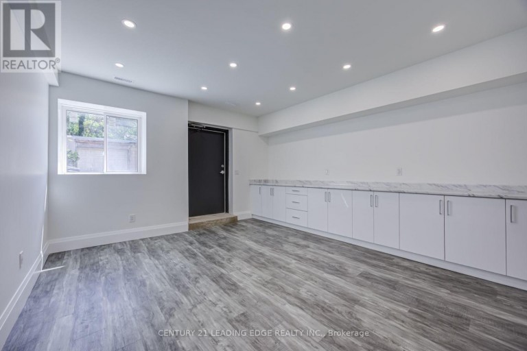 MAIN/BASEMENT - 1375 BATHURST STREET, Toronto (Casa Loma), Ontario, M5R3H8