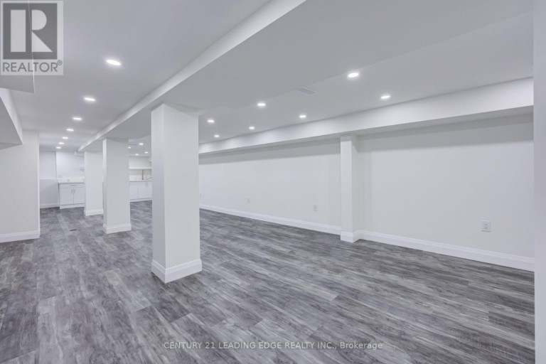 MAIN/BASEMENT - 1375 BATHURST STREET, Toronto (Casa Loma), Ontario, M5R3H8