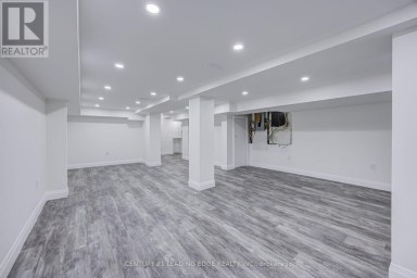 MAIN/BASEMENT - 1375 BATHURST STREET Toronto (Casa Loma) Ontario photo 18