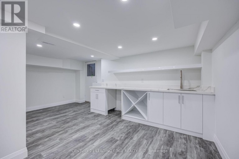 MAIN/BASEMENT - 1375 BATHURST STREET, Toronto (Casa Loma), Ontario, M5R3H8