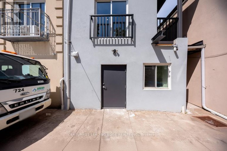 MAIN/BASEMENT - 1375 BATHURST STREET, Toronto (Casa Loma), Ontario, M5R3H8