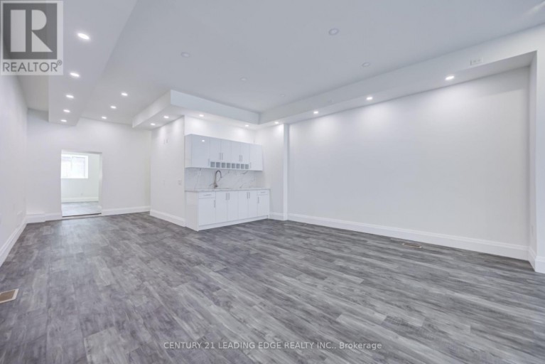 MAIN/BASEMENT - 1375 BATHURST STREET, Toronto (Casa Loma), Ontario, M5R3H8