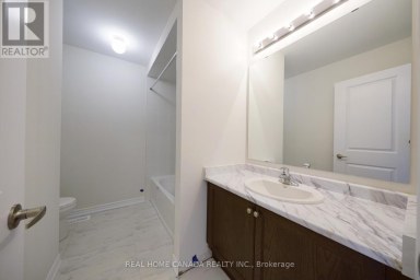 24 DURHAM AVENUE Barrie Ontario photo 17