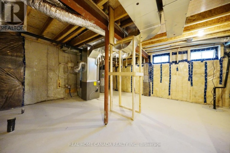 24 DURHAM AVENUE, Barrie, Ontario, L9S2Z8
