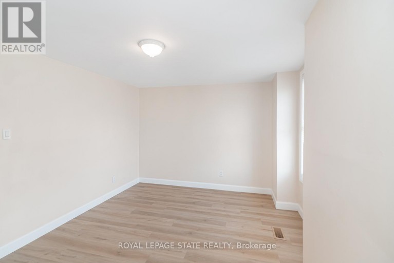 60 KEITH STREET, Hamilton (Industrial Sector), Ontario, L8L3S3