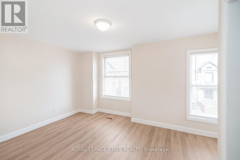 60 KEITH STREET, Hamilton (Industrial Sector), Ontario, L8L3S3