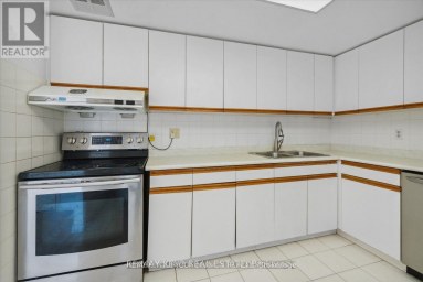 511 - 225 BAMBURGH CIRCLE Toronto (Steeles) Ontario photo 5