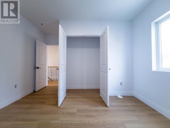 LANEWAY - 62 HARTLEY AVENUE Toronto (Briar Hill-Belgravia) Ontario photo 6