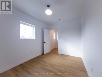 LANEWAY - 62 HARTLEY AVENUE Toronto (Briar Hill-Belgravia) Ontario photo 8