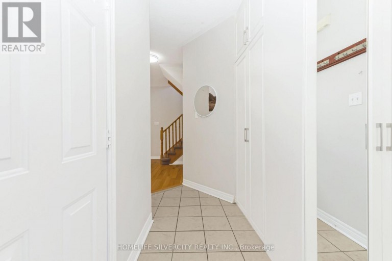 6 ARIA LANE, Brampton (Bramalea North Industrial), Ontario, L6S6J5