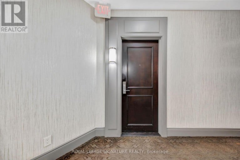 307 - 25 EARLINGTON AVENUE, Toronto (Kingsway South), Ontario, M8X3A3
