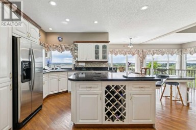 85 Mt Douglas Circle SE Calgary Alberta photo 11