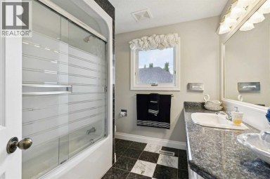 85 Mt Douglas Circle SE Calgary Alberta photo 33