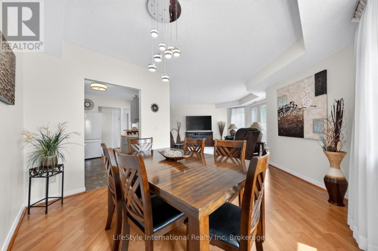 210 - 208 SILVERCREEK PARKWAY N, Guelph (Junction/Onward Willow), Ontario, N1H8H2