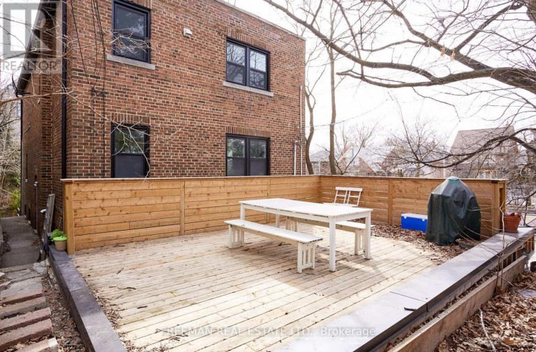 2 - 62 AUSTIN TERRACE, Toronto (Casa Loma), Ontario, M5R1Y6