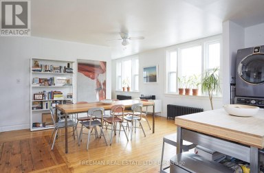 2 - 62 AUSTIN TERRACE Toronto (Casa Loma) Ontario photo 3