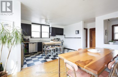 2 - 62 AUSTIN TERRACE Toronto (Casa Loma) Ontario photo 5