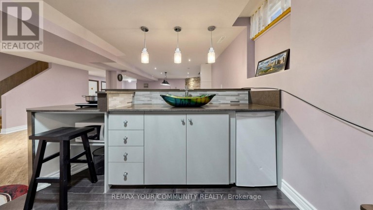 BASEMENT - 32 SOHO CRESCENT, Markham (Markville), Ontario, L3P7H7