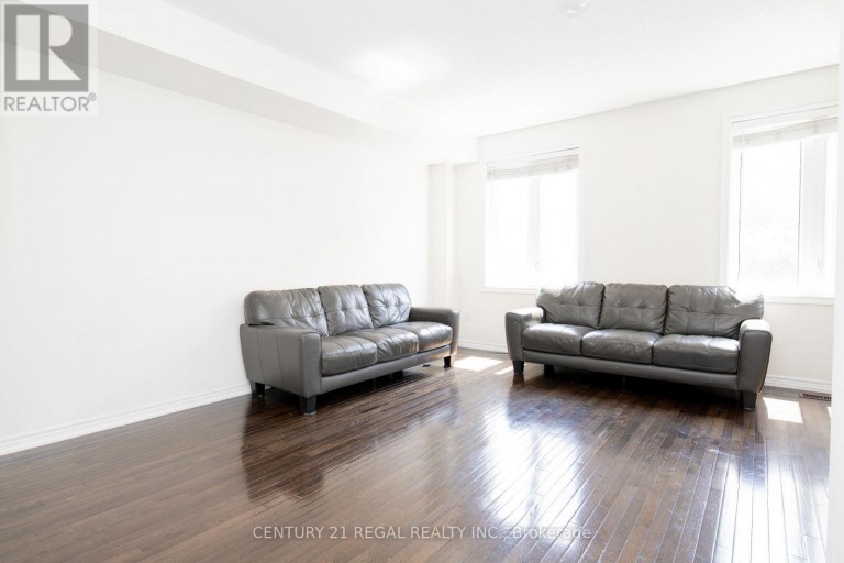 UPPER - 43 TOLLGATE STREET, Brampton (Heart Lake East), Ontario, L6Z0B4