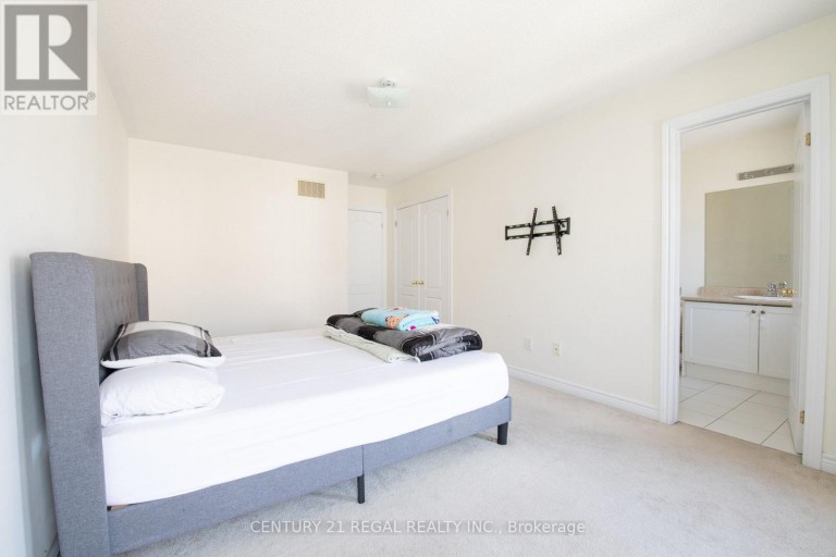 UPPER - 43 TOLLGATE STREET, Brampton (Heart Lake East), Ontario, L6Z0B4
