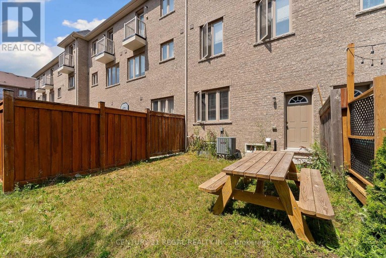 UPPER - 43 TOLLGATE STREET, Brampton (Heart Lake East), Ontario, L6Z0B4