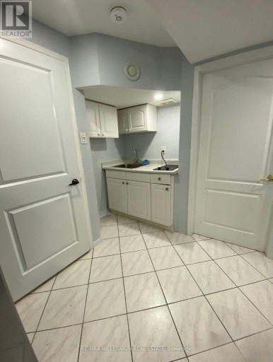 BASEMENT - 5110 TIMBERMILL COURT, Mississauga (East Credit), Ontario, L5V2B8