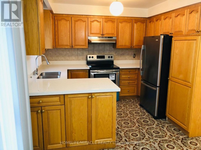 2114 ISLINGTON AVENUE, Toronto (Kingsview Village-The Westway), Ontario, M9P3N9