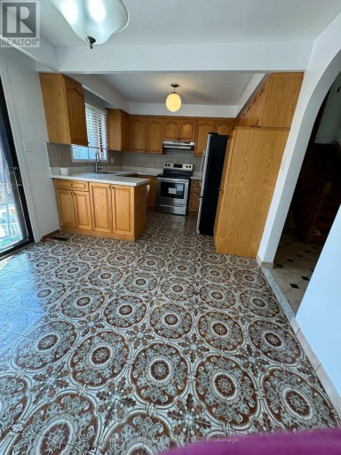2114 ISLINGTON AVENUE, Toronto (Kingsview Village-The Westway), Ontario, M9P3N9
