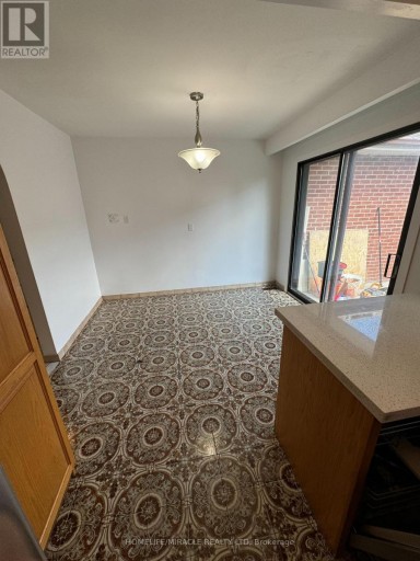 2114 ISLINGTON AVENUE, Toronto (Kingsview Village-The Westway), Ontario, M9P3N9