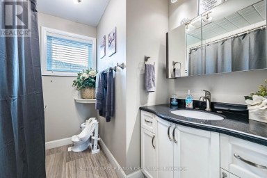 2 MAITLAND AVENUE Hamilton (Greeningdon) Ontario photo 14