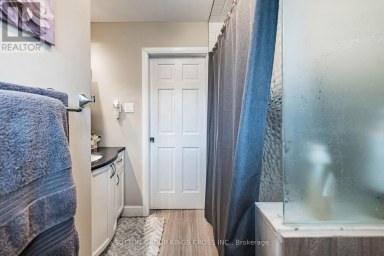 2 MAITLAND AVENUE Hamilton (Greeningdon) Ontario photo 16
