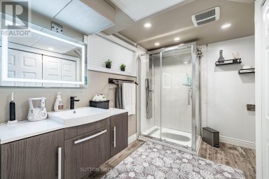 2 MAITLAND AVENUE Hamilton (Greeningdon) Ontario photo 23