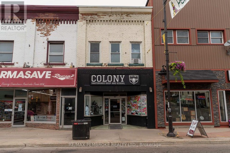 109 PEMBROKE STREET W, Pembroke, Ontario, K8A5M7