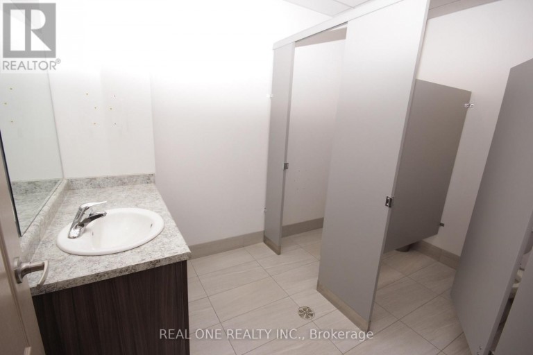 2 - 130 MULOCK DRIVE, Newmarket (Armitage), Ontario, L3Y7C5