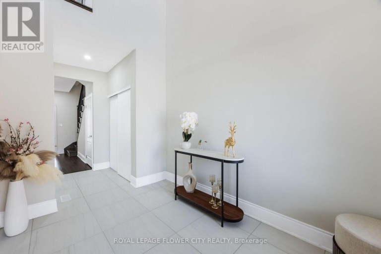 62 FOXSPARROW ROAD, Brampton (Sandringham-Wellington North), Ontario, L6R4E1