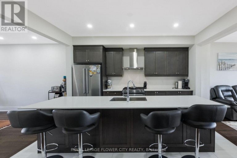 62 FOXSPARROW ROAD, Brampton (Sandringham-Wellington North), Ontario, L6R4E1