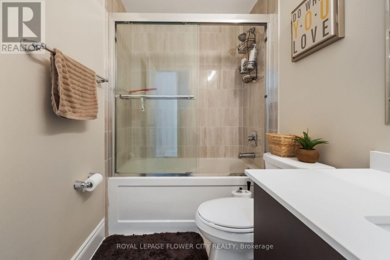62 FOXSPARROW ROAD, Brampton (Sandringham-Wellington North), Ontario, L6R4E1