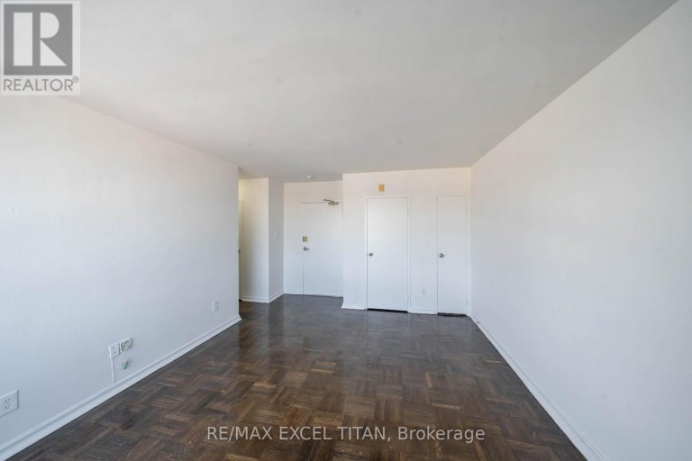 304 - 2507 EGLINTON AVENUE W, Toronto (Keelesdale-Eglinton West), Ontario, M6M1S9