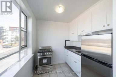 304 - 2507 EGLINTON AVENUE W Toronto (Keelesdale-Eglinton West) Ontario photo 8