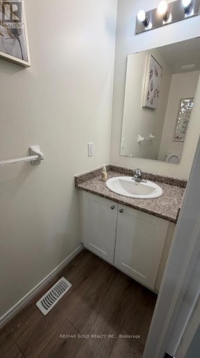 5 WEST MILL STREET, North Dumfries, Ontario, N0B1E0
