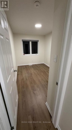 5 WEST MILL STREET, North Dumfries, Ontario, N0B1E0