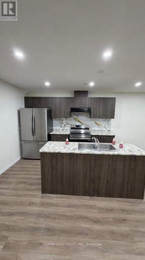 5 WEST MILL STREET, North Dumfries, Ontario, N0B1E0