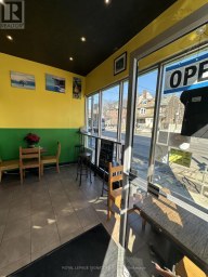 STORE FRONT - 854 BATHURST STREET Toronto (Annex) Ontario photo 3