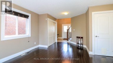 2202 BATTERS LOOP Innisfil (Alcona) Ontario photo 6
