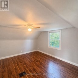 MAIN & 2ND - 53 SHADYSIDE AVENUE Hamilton (Burkholme) Ontario photo 15