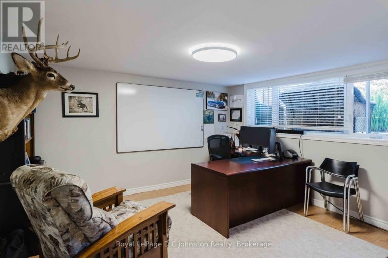 126 5TH AVENUE E, Owen Sound, Ontario, N4K6C7